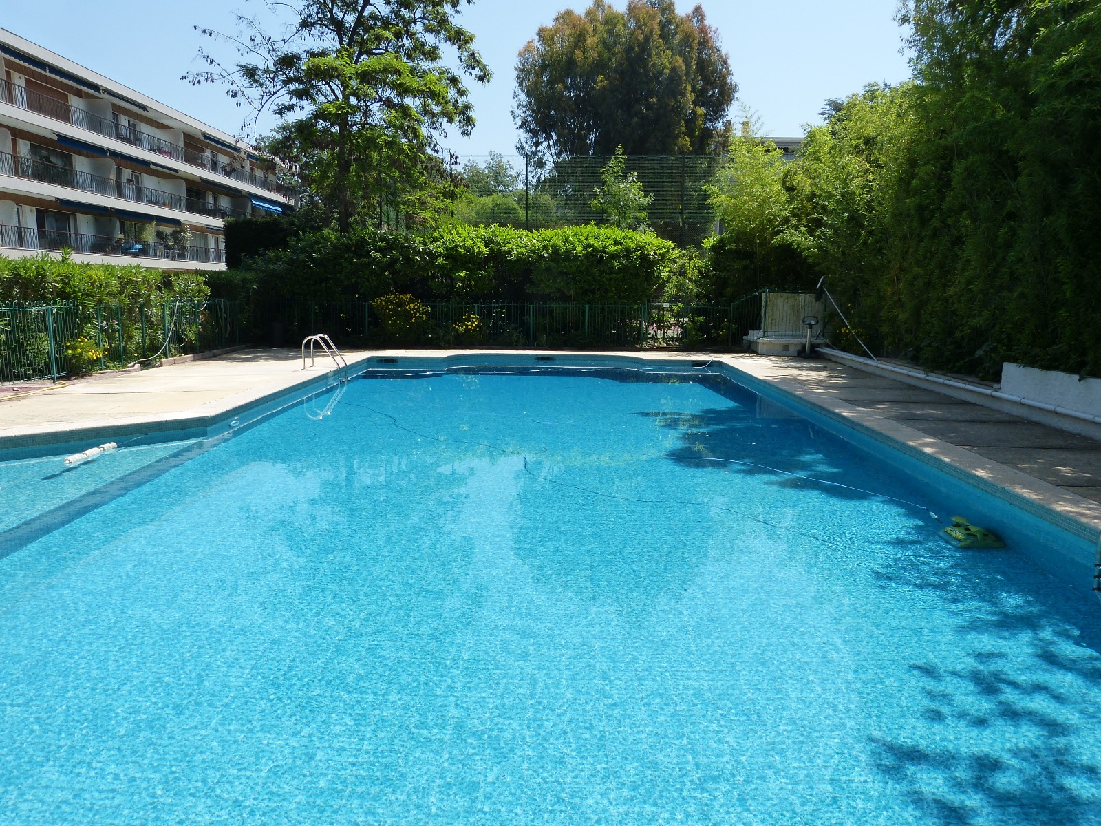 vente TOULON PETIT BOIS